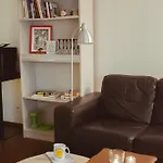 With Great Connections Near Airport, Tikkurila דירה *