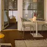 דירה With Great Connections Near Airport, Tikkurila וואנטאה