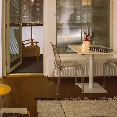 Lägenhet With Great Connections Near Airport, Tikkurila *