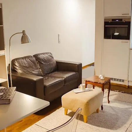 Lägenhet With Great Connections Near Airport, Tikkurila