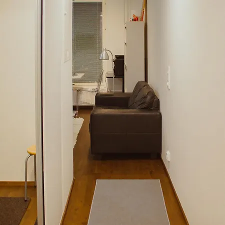 Appartement With Great Connections Near Airport, Tikkurila *