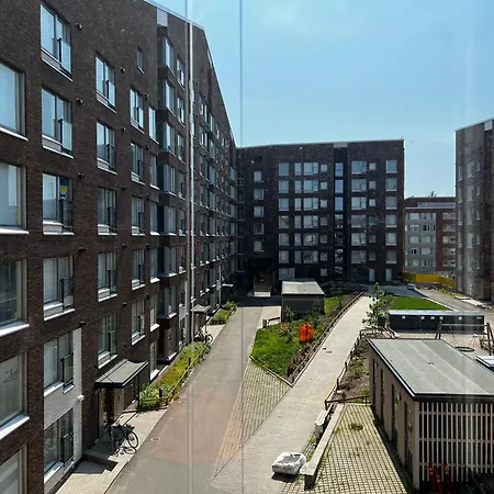 With Great Connections Near Airport, Tikkurila Διαμέρισμα Βάνταα